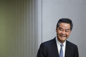 梁振英笑稱反對其連任的立法會候選人都沒有當選。