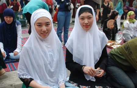 穆斯林在北京參加開齋節活動
