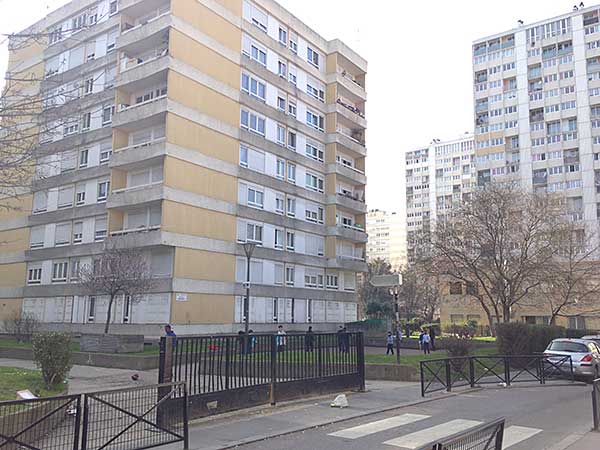 巴黎北郊「廉租房」林立，北非裔移民眾多